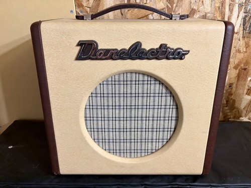 Danelectro guitar amplifier - guitar,