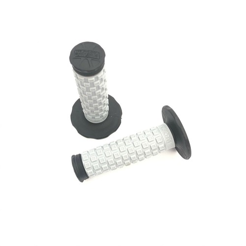 Paire boutons gris 22 - boutons, d.