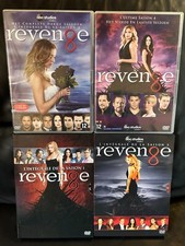 COFFRETS DVD SERIE : REVENGE - L'INTEGRALE : SAISONS 1 A 4 - SECRETS / REVANCHE