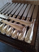 12 Couteaux de Table Orfèvrerie Liberty Décor Filet/Coquille en Métal Argenté