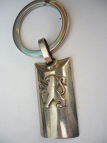 Porte clé peugeot - porte, ---