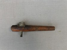 Ancien robinet en bois tonneau