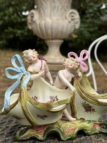 Vide poche vers 1900 putti - -,