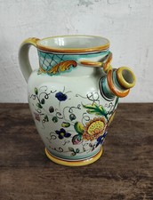 joyeux pichet en céramique coloré signé LG La francescana Gualdo Tadino