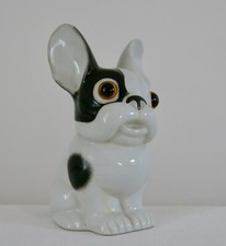 BOULEDOGUE PORCELAINE, bouledogue français en porcelaine, Germany, yeux verre .