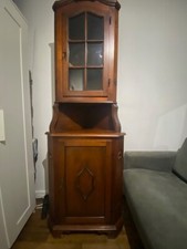 Joli meuble d'angle rustique marron en très bon état de 2m de hauteur