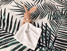 Doudou Lapin avec mouchoir BABY NAT’