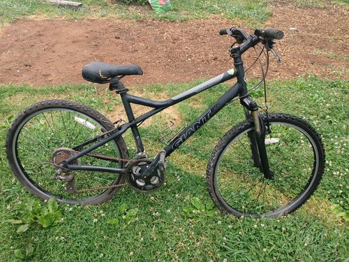 Giant boulder mtb bike - bike, 19"
