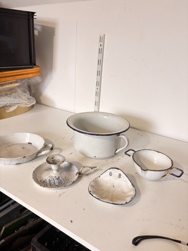Lot objets tôle emaillé - objets,