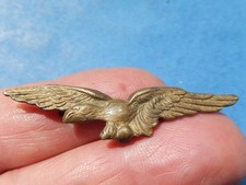 INSIGNE  ARMEE AIR  charognard    A pattes pour calot epaulette