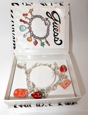 BRACELET +  5 CHARMS - GUESS