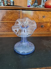 Vase bleu , col en corolle 