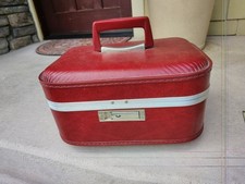  Red / Burgundy Vintage Makeup