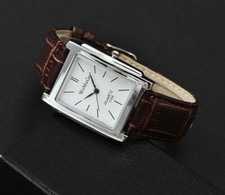 Montre luxe femme rétro