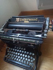 machine à écrire ancienne