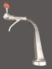 Ancienne colonne de tireuse à