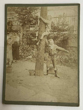 ANCIENNE PHOTOGRAPHIE COLLEE SUR CARTON LIESSE PLACE PUBLIQUE MILITAIRES CALECHE