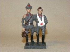 FIGURINE COMPOSITION DURSO SOLDAT RUSSE BLESSE ET MEDECIN GRIS ELASTOLIN CHIALU