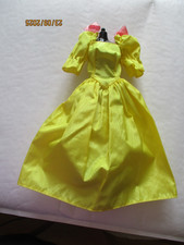 Tenue pour Poupée Barbie : " Famille Doucoeur / Année 1985 "  (173)