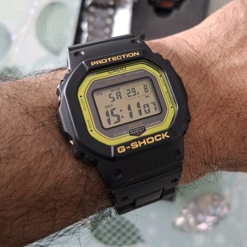 Shock square b5600 import - g-shock,