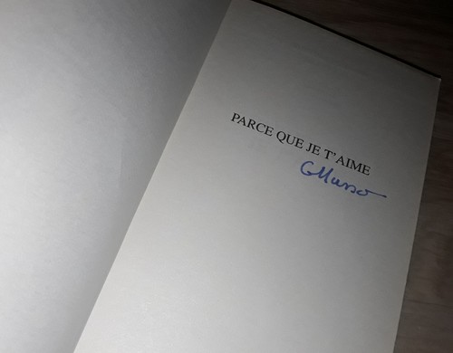 Livre signé guillaume musso - livre,