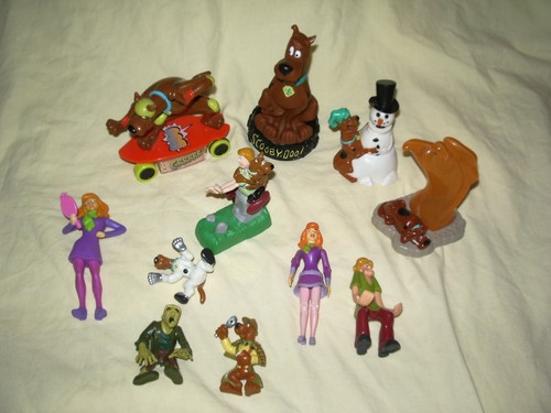 Lot figurines scooby doo - ",