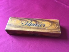 plumier ancien en bois avec le