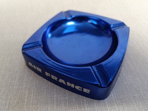 Cendrier metal bleu - cendrier, air
