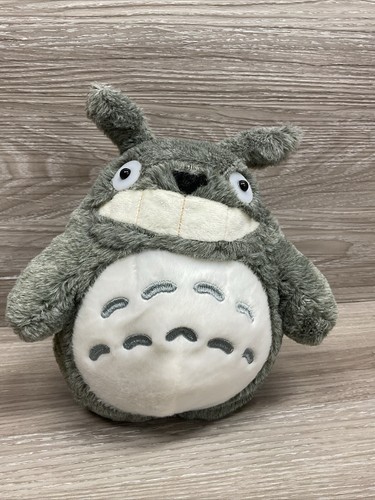 Neighbor totoro studio - totoro,