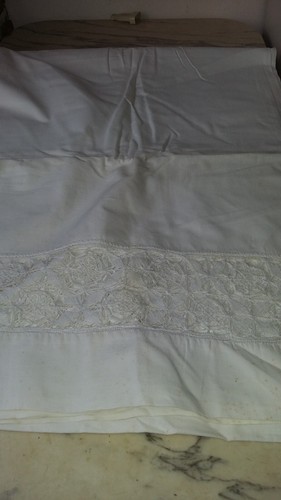 Ancien drap bande - bande, dentelle