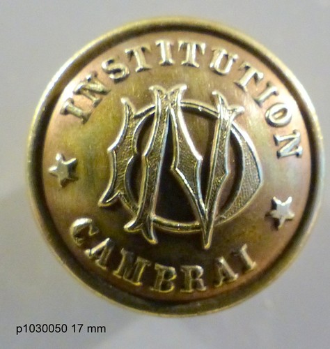 Petit bouton ancien - petit,
