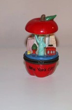 Yarto Porcelain New York City Appel Trinket Box