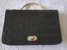 Sac à main femme pochette soirée réception cuir noir croco verni anse métal doré