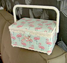 Boite couture Travailleuse mercerie tissu Flamands roses  - Vintage