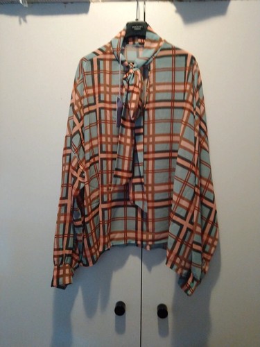 Chemise col lavallière