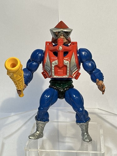 Meckaneck 1983 motu - 1983,