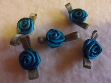 5 Röschen, Couleur Petrol