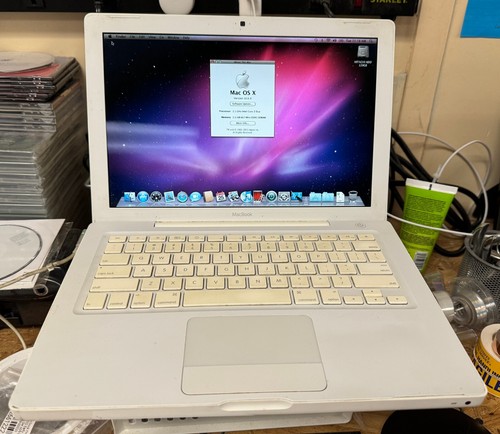 Apple macbook inch - apple, 2008