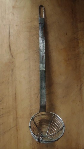 Ancienne louche araignée - , en