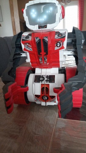 Robot évolution clementoni