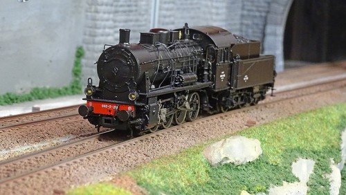 Jouef hj2404 locomotive - hj2404, à