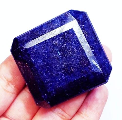Gemmologie naturel saphir bleu - naturel,