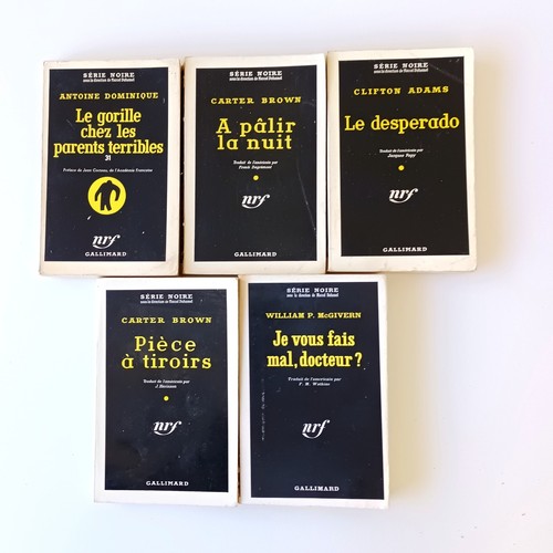 Lot livres poches série - 5,