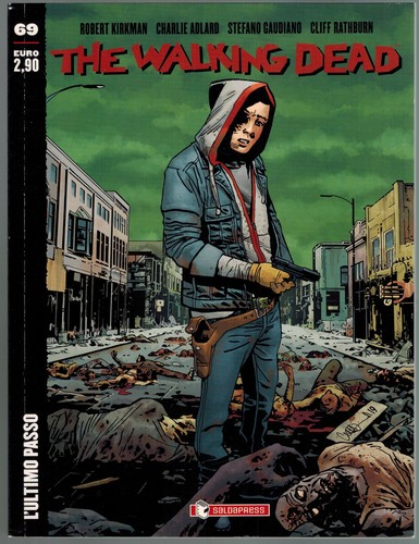 The walking dead kirkman - walking, 69