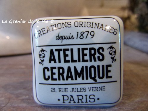 Bouton meuble carré - bouton,