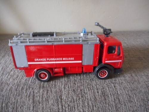 Camion pompiers mercedes - -,