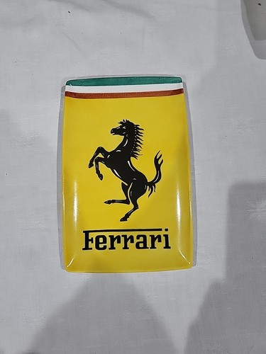 Vide poche ferrari - ferrari, -a.