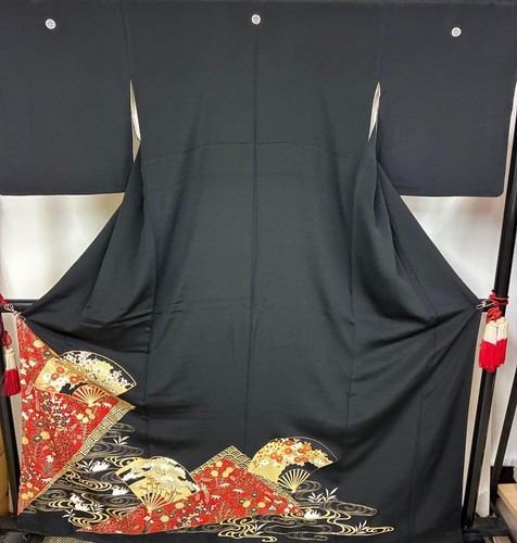 Tomésode noire japonaise