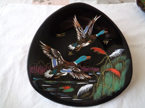 Assiette faïence noire - en,