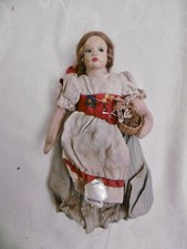 JOLIE POUPÉE ANCIENNE FOLKLORIQUE - SAN REMO ITALIE - CARTON PRESSÉE - 19 cm